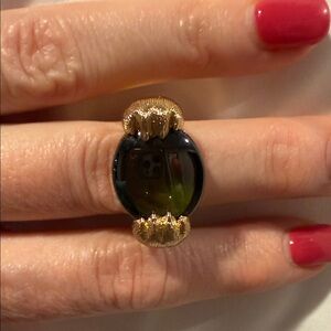 Kate spade Elegant Gold and Green cat paw Ring